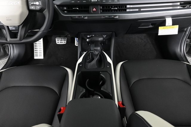 new 2025 Kia K4 car, priced at $29,685