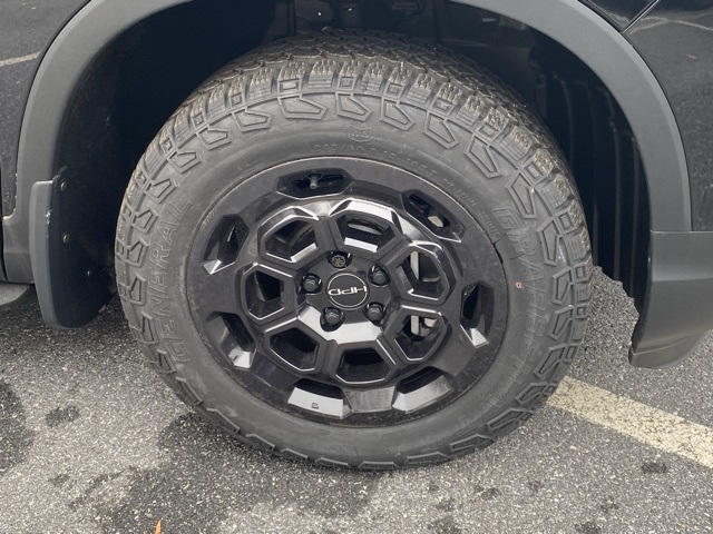 new 2025 Honda Ridgeline car, priced at $36,545