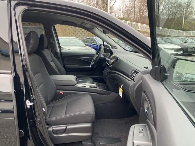 new 2025 Honda Ridgeline car, priced at $36,545