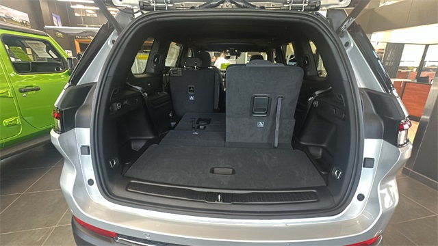 new 2025 Jeep Grand Cherokee L car, priced at $44,368