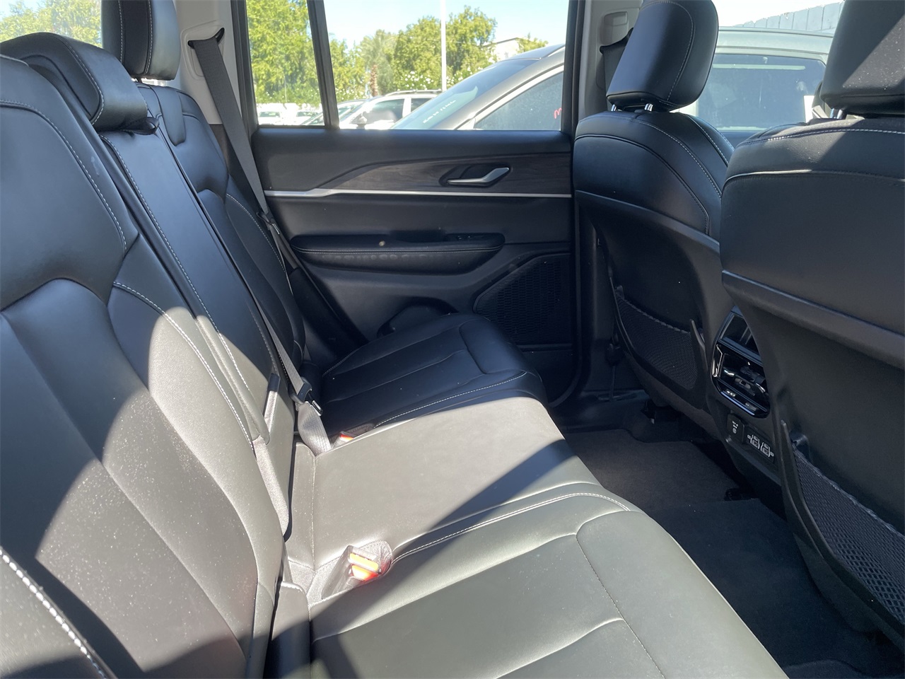 used 2023 Jeep Grand Cherokee car, priced at $33,999