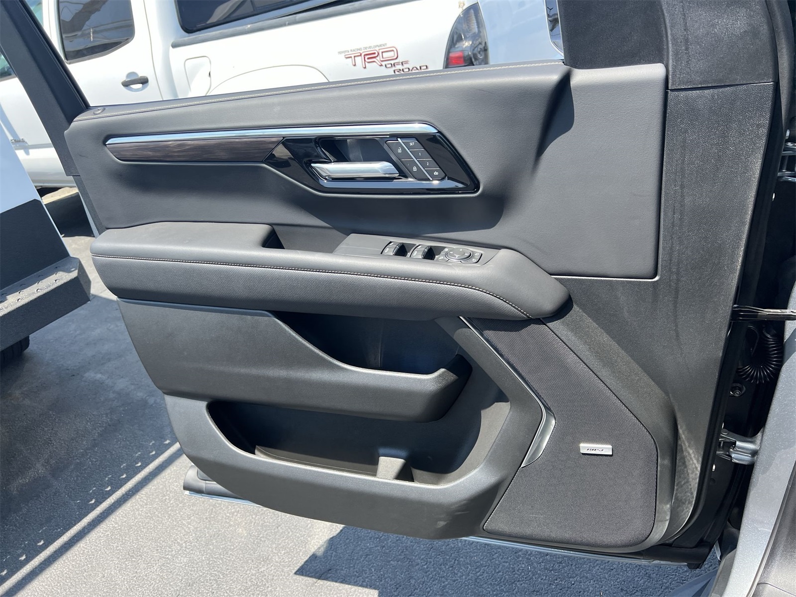new 2025 Chevrolet Tahoe car, priced at $109,743