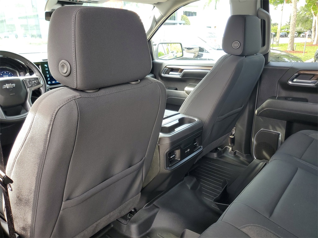 used 2024 Chevrolet Silverado 1500 car, priced at $43,890