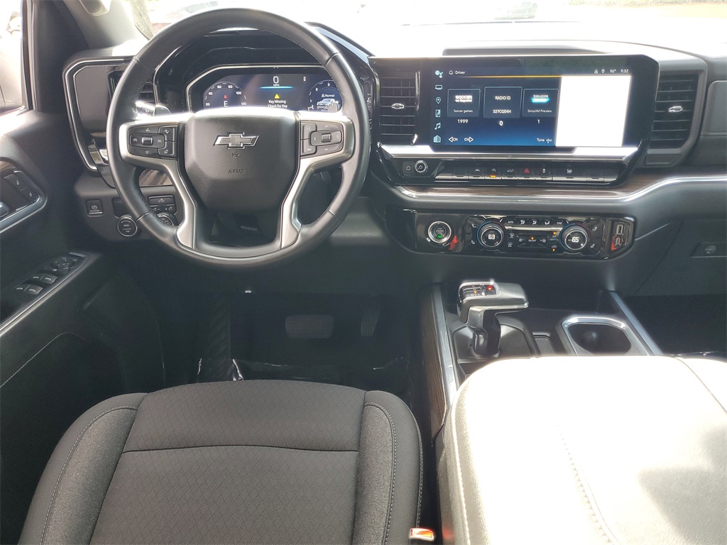 used 2024 Chevrolet Silverado 1500 car, priced at $43,890