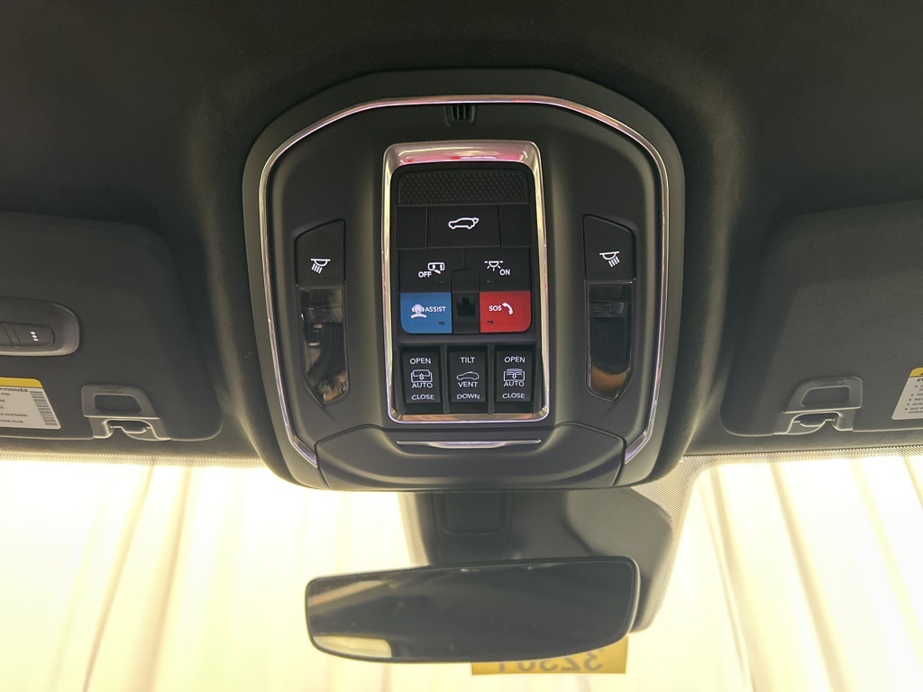 new 2025 Jeep Grand Cherokee L car, priced at $67,155