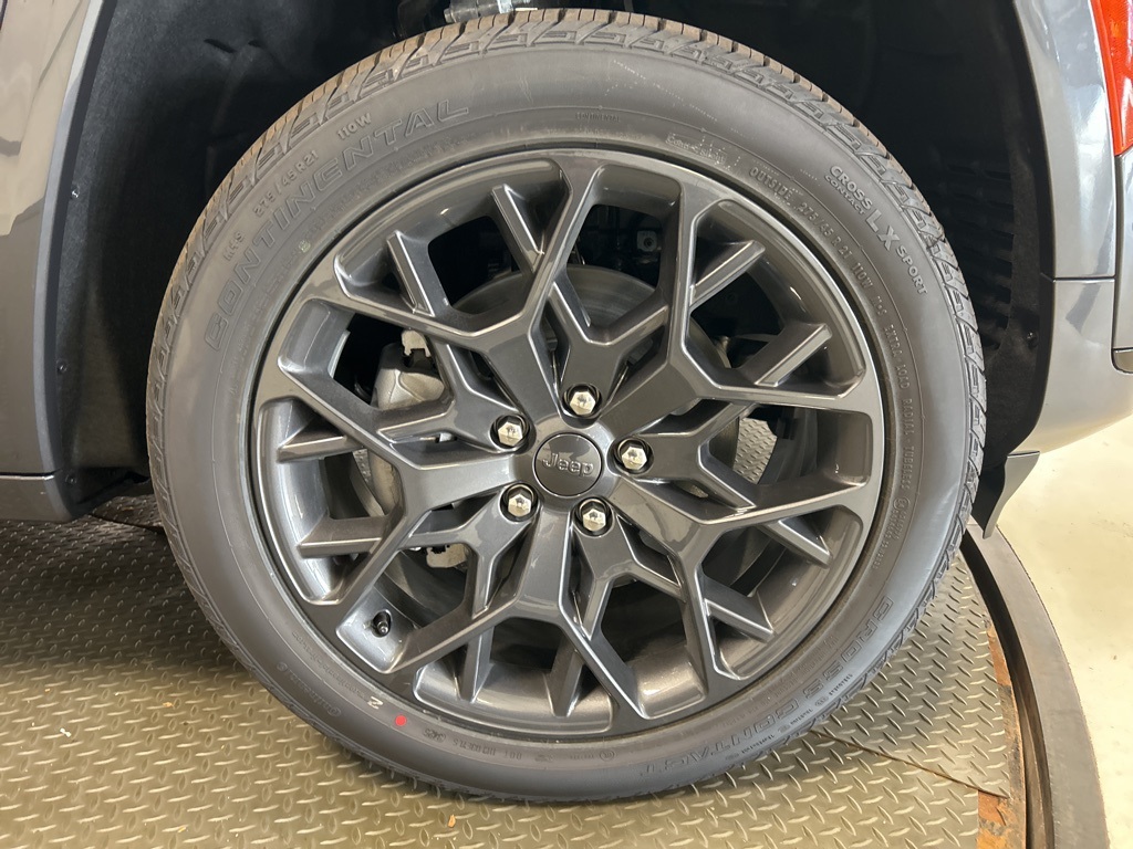 new 2025 Jeep Grand Cherokee L car, priced at $67,155