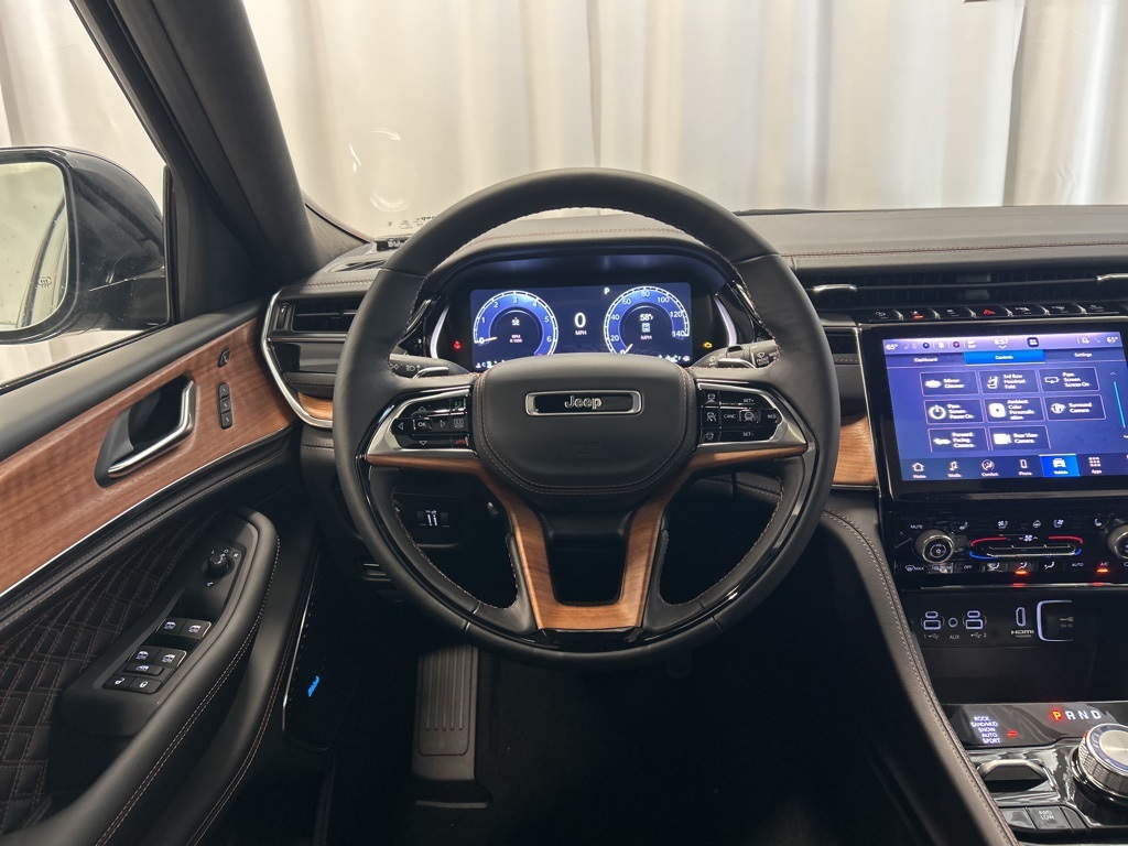 new 2025 Jeep Grand Cherokee L car, priced at $67,155