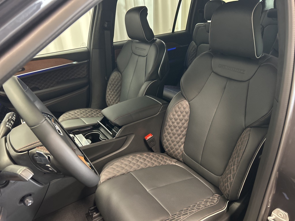 new 2025 Jeep Grand Cherokee L car, priced at $67,155