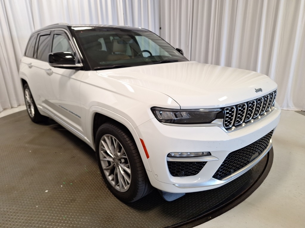 used 2022 Jeep Grand Cherokee car, priced at $38,193