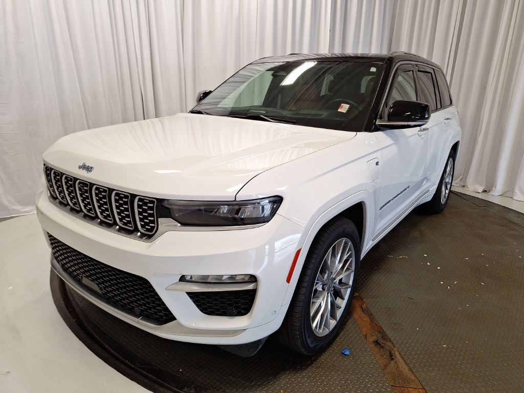 used 2022 Jeep Grand Cherokee car, priced at $38,193