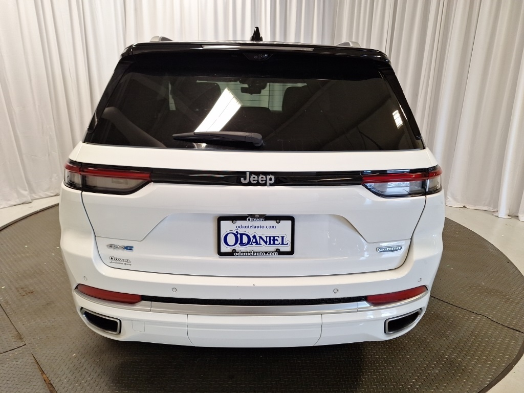 used 2022 Jeep Grand Cherokee car, priced at $38,193