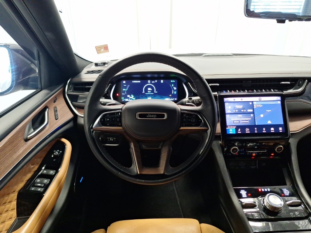 used 2022 Jeep Grand Cherokee car, priced at $38,193