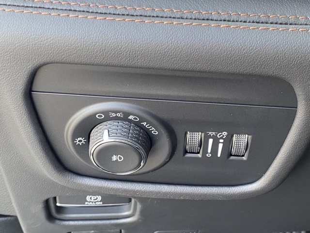new 2025 Jeep Grand Cherokee L car, priced at $63,708