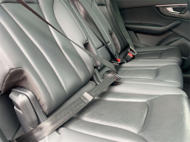 used 2021 Audi Q7 car, priced at $33,911