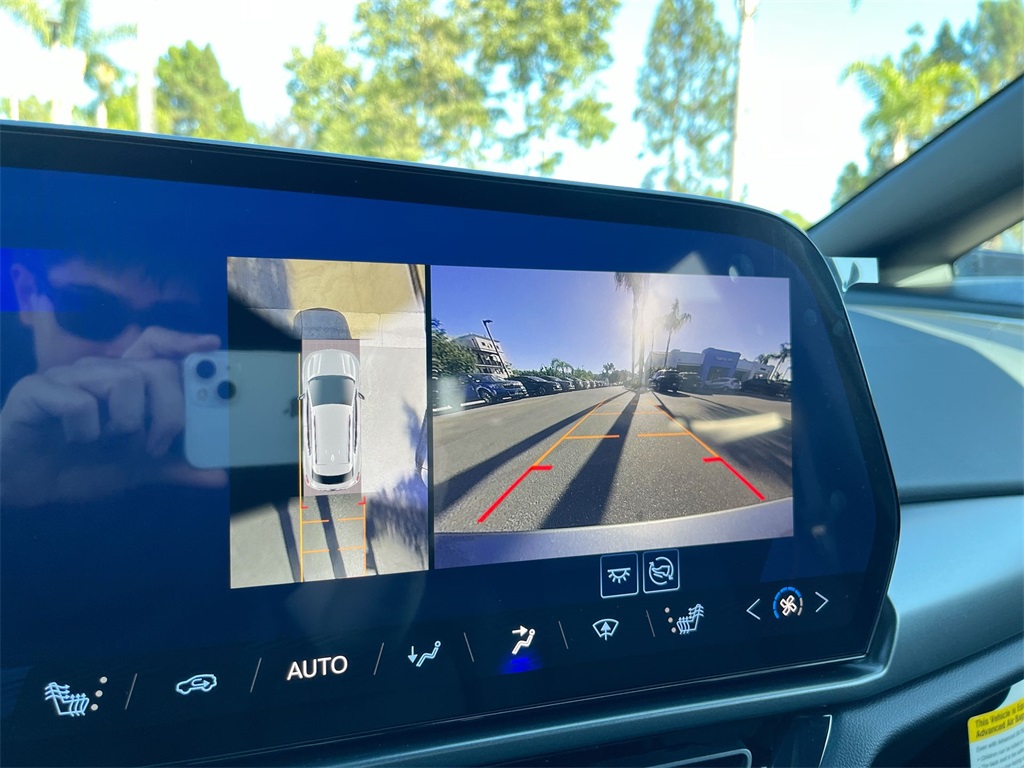 new 2025 Chevrolet Equinox EV car, priced at $41,413
