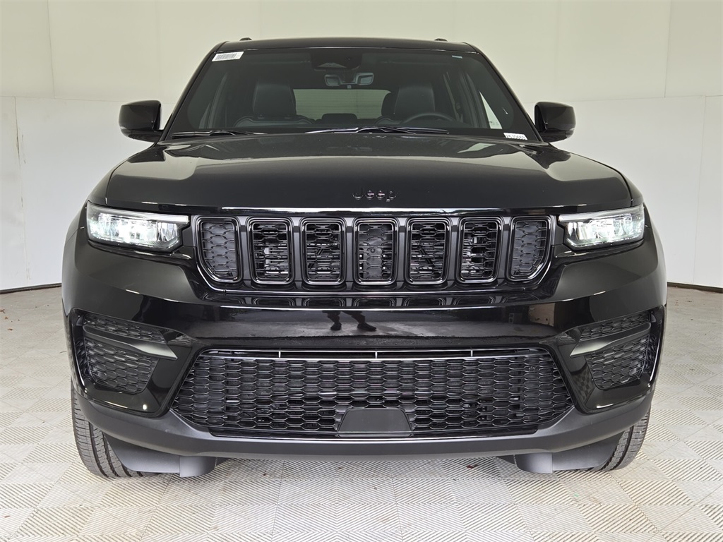 new 2025 Jeep Grand Cherokee car, priced at $38,175