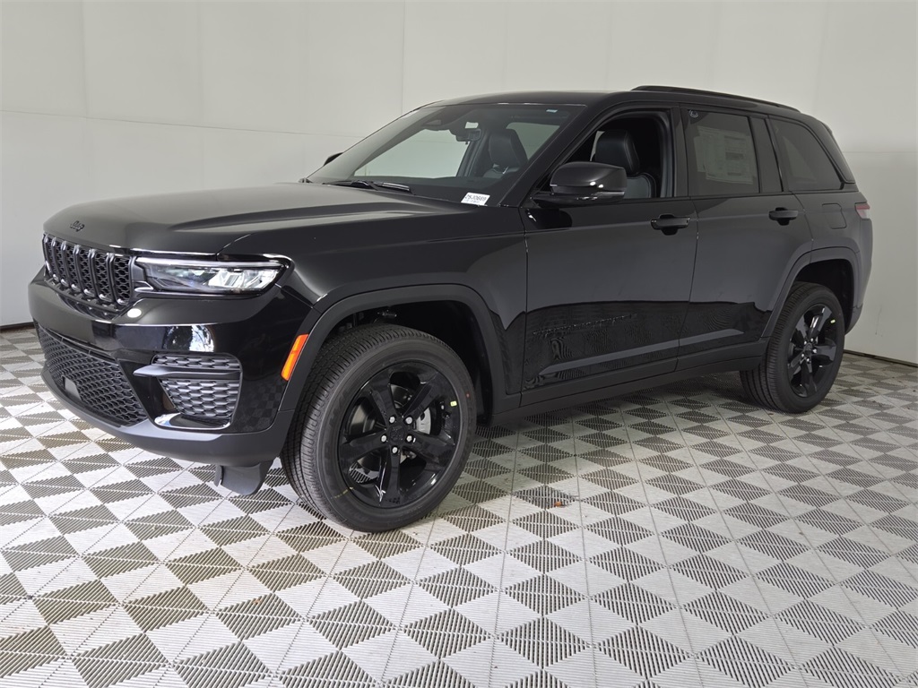new 2025 Jeep Grand Cherokee car, priced at $38,175