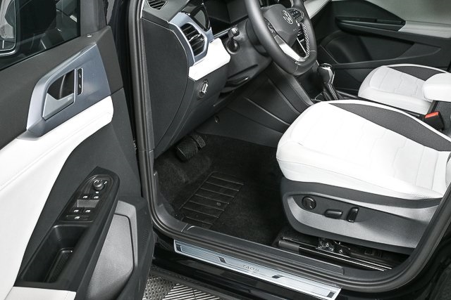 new 2025 Volkswagen Taos car, priced at $31,816