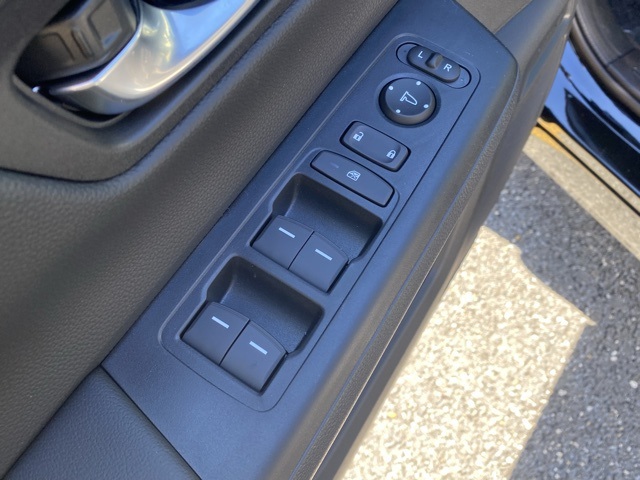 new 2026 Honda CR-V Hybrid car, priced at $39,591