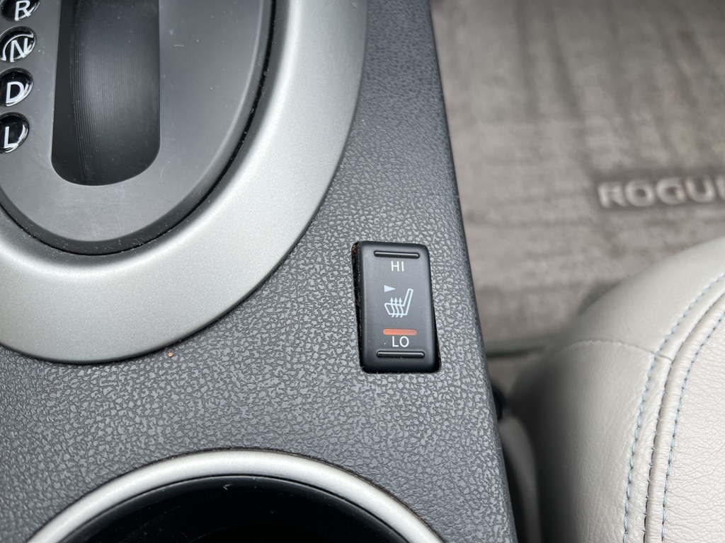 used 2013 Nissan Rogue car, priced at $7,900