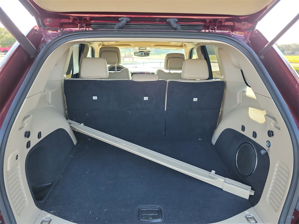 used 2020 Jeep Grand Cherokee car, priced at $23,998