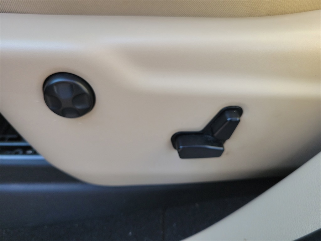 used 2020 Jeep Grand Cherokee car, priced at $23,998