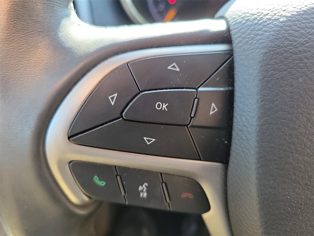 used 2020 Jeep Grand Cherokee car, priced at $23,998