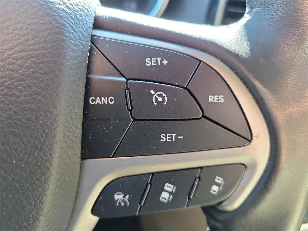 used 2020 Jeep Grand Cherokee car, priced at $23,998