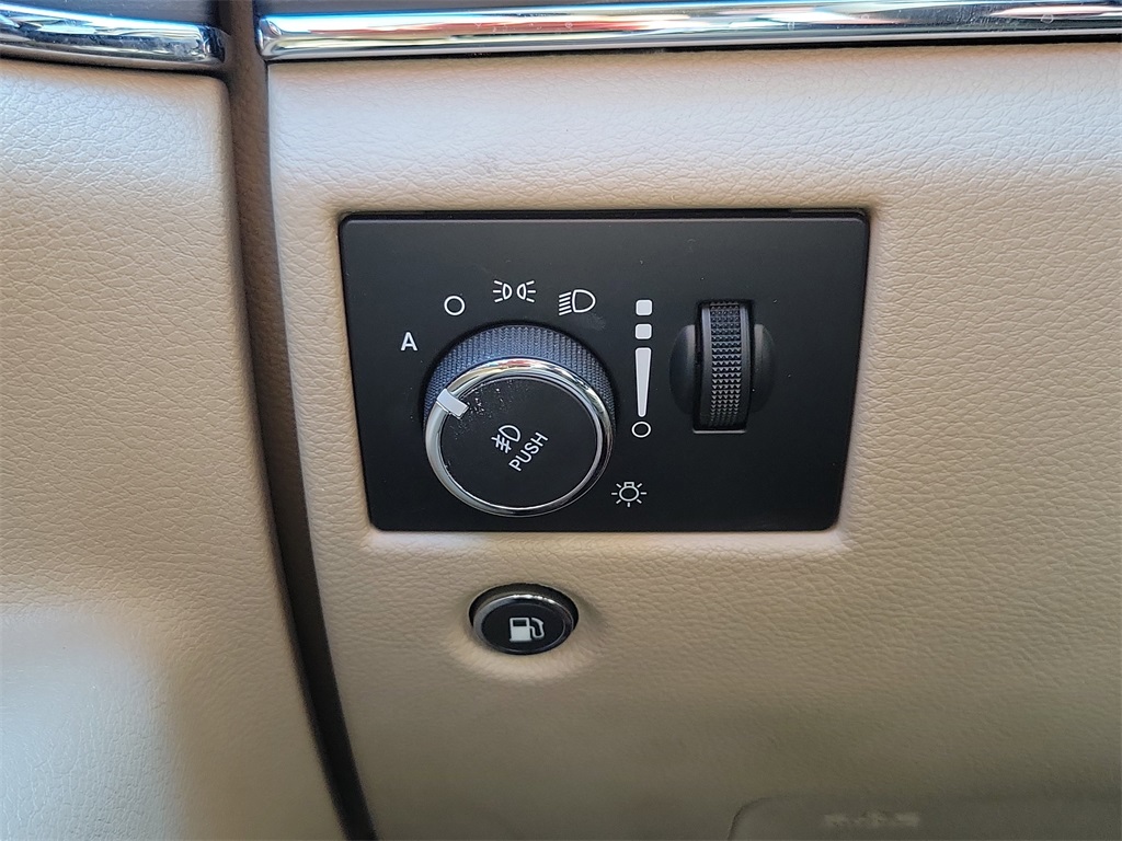 used 2020 Jeep Grand Cherokee car, priced at $23,998