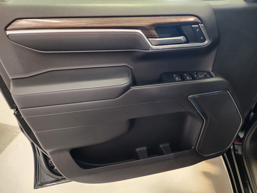 used 2022 Chevrolet Silverado 1500 car, priced at $32,195