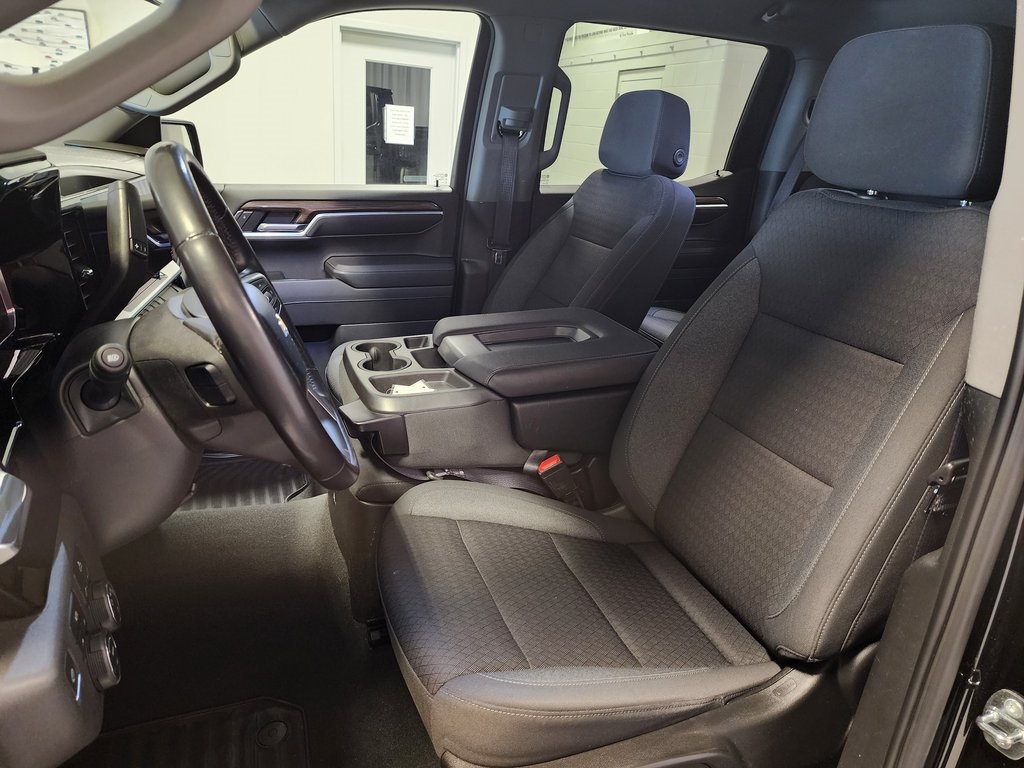 used 2022 Chevrolet Silverado 1500 car, priced at $32,195