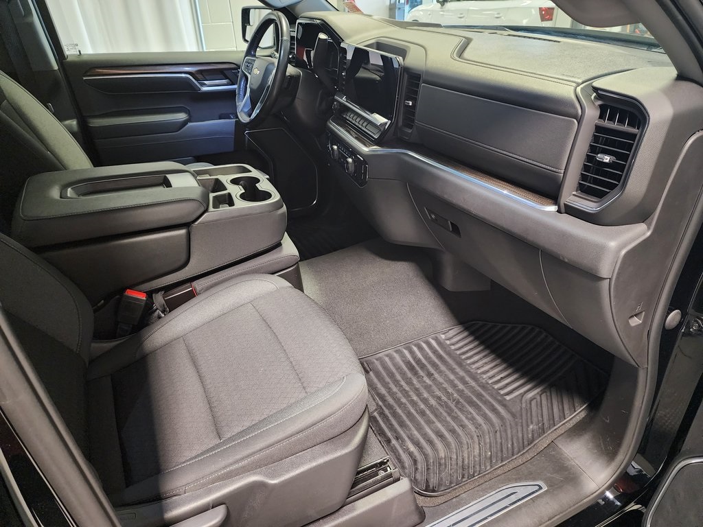 used 2022 Chevrolet Silverado 1500 car, priced at $32,195