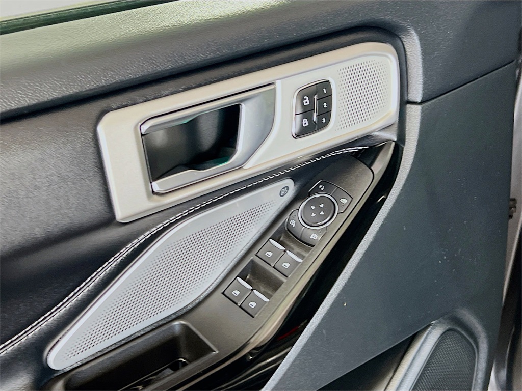 used 2022 Ford Explorer car, priced at $40,989