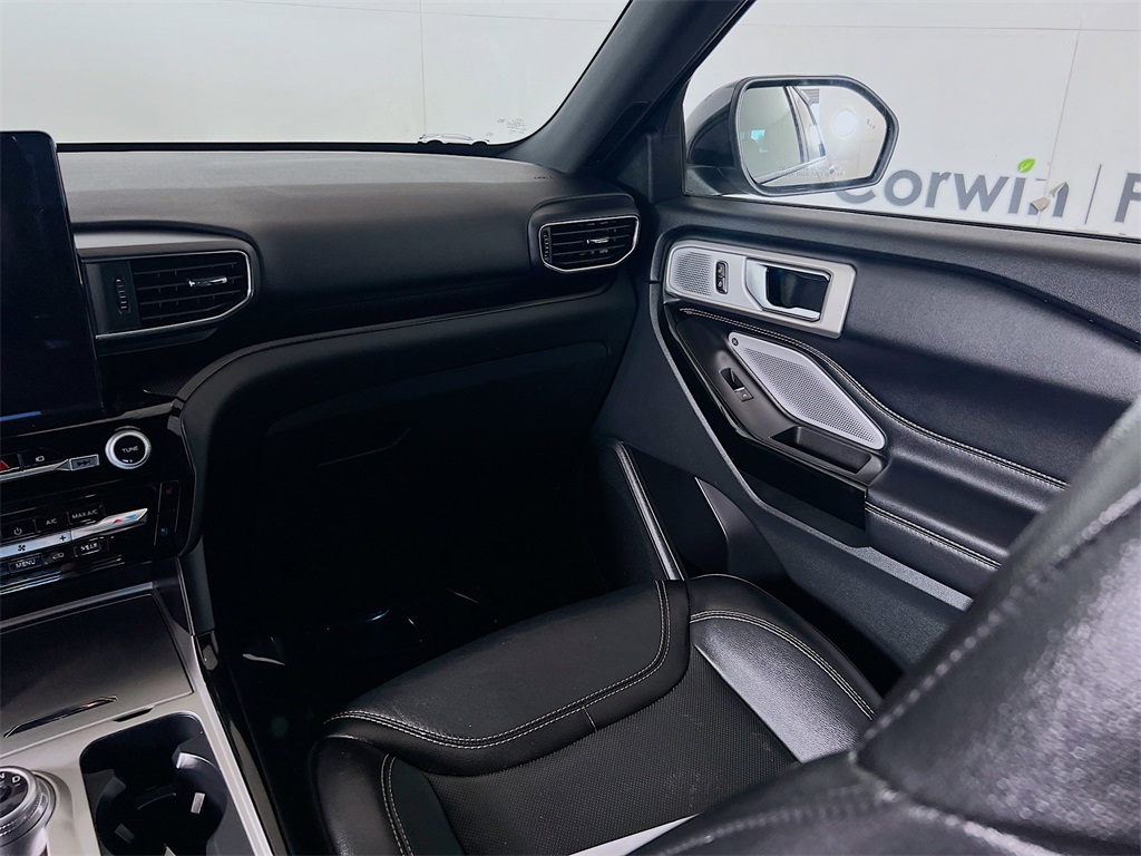 used 2022 Ford Explorer car, priced at $40,989