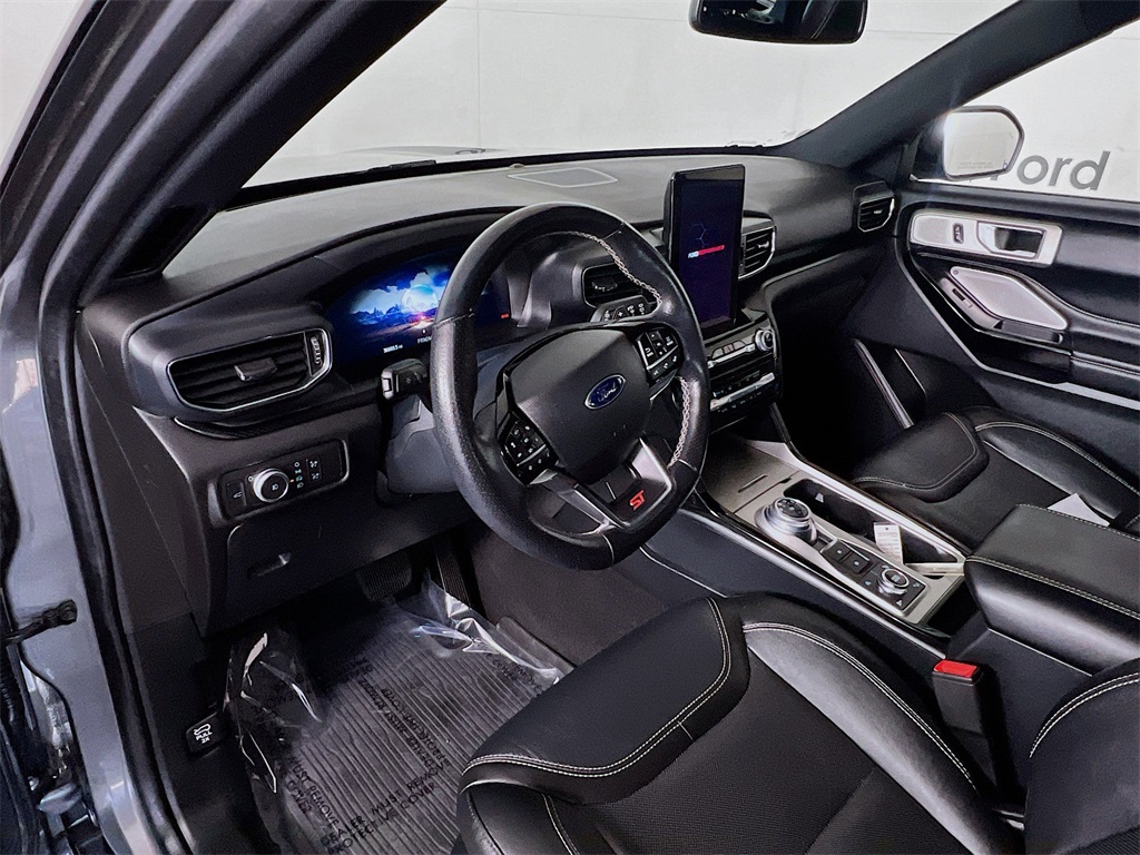 used 2022 Ford Explorer car, priced at $40,989