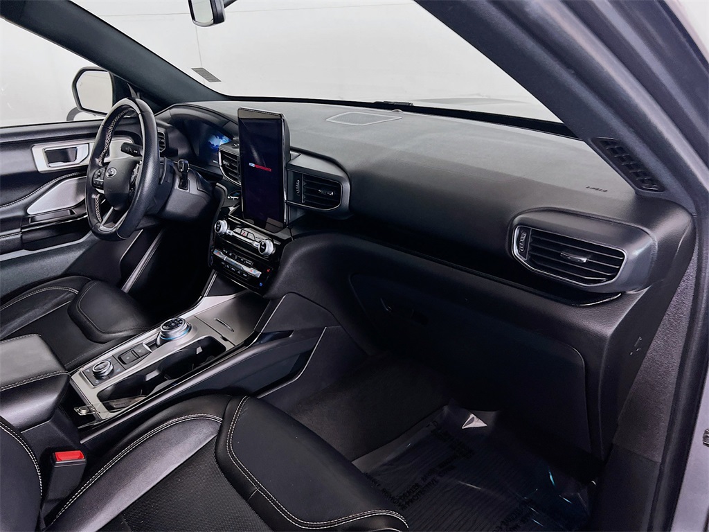used 2022 Ford Explorer car, priced at $40,989