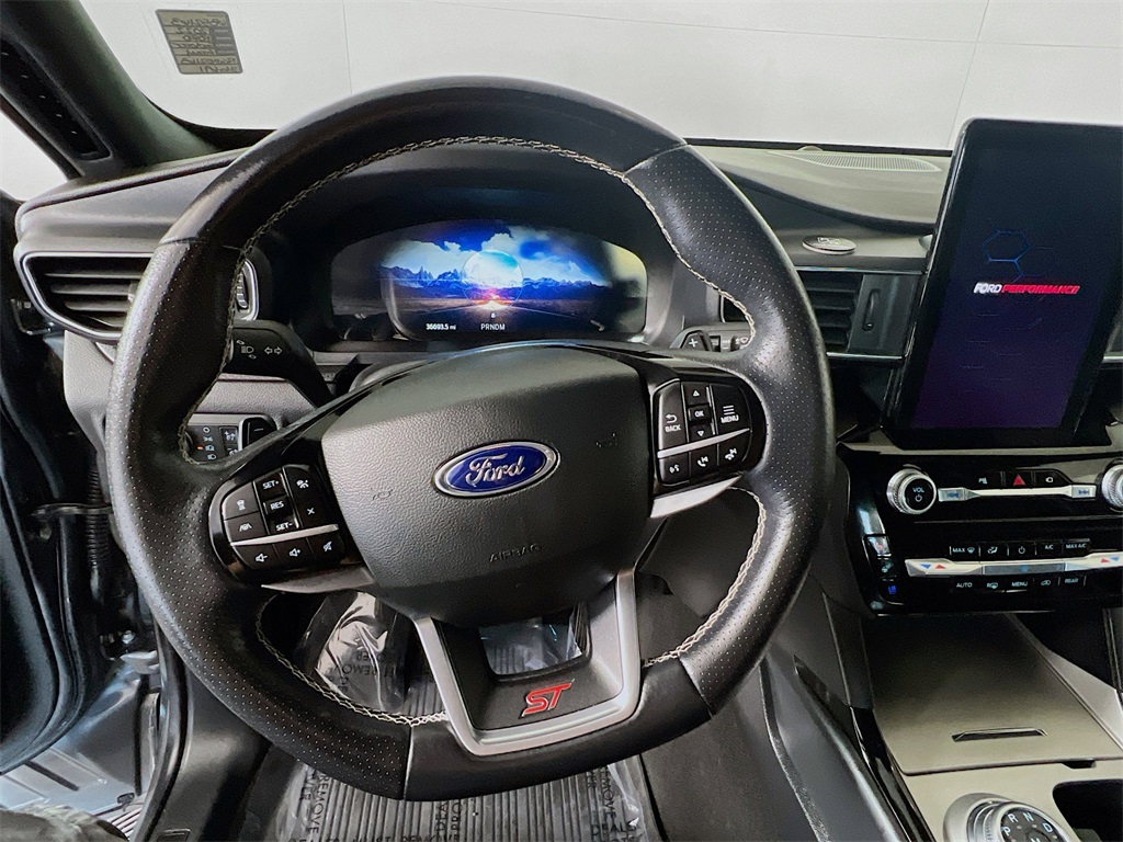 used 2022 Ford Explorer car, priced at $40,989
