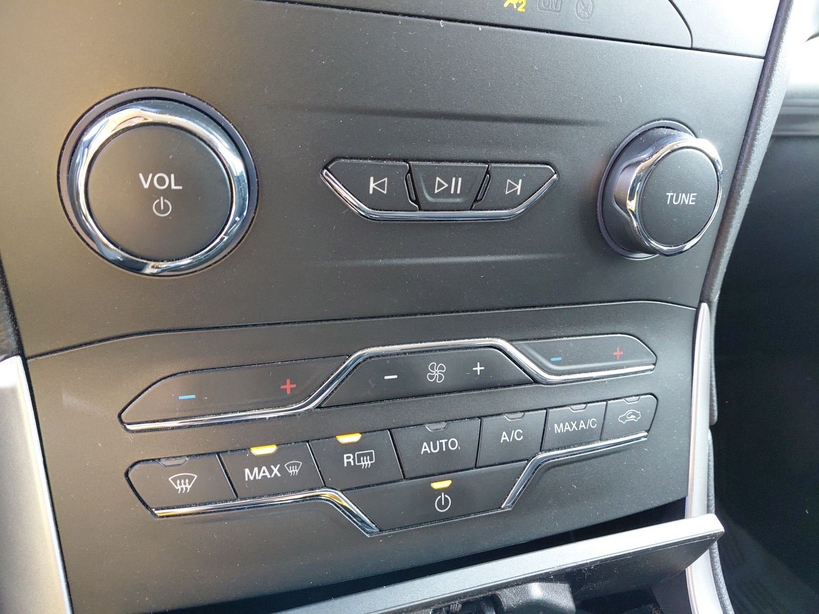 used 2019 Ford Edge car, priced at $15,845