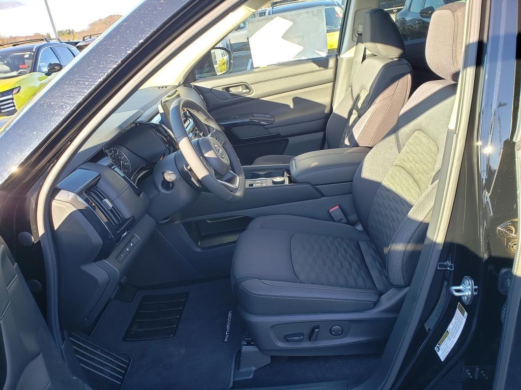 new 2025 Nissan Pathfinder car, priced at $38,206