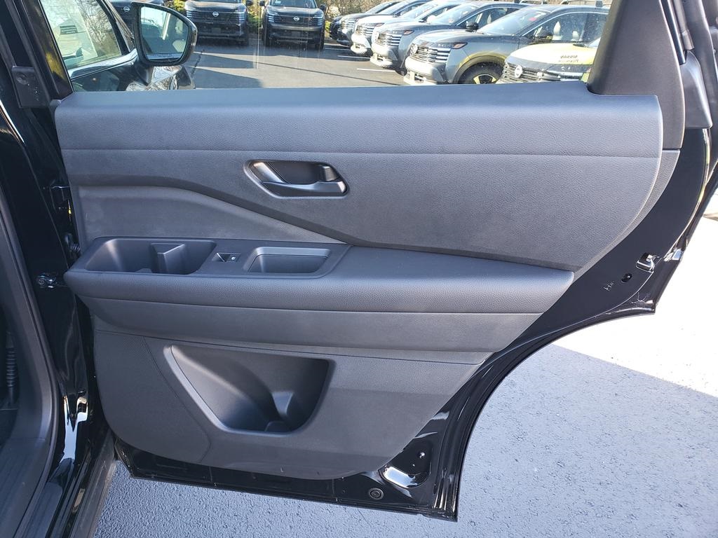 new 2025 Nissan Pathfinder car, priced at $38,206