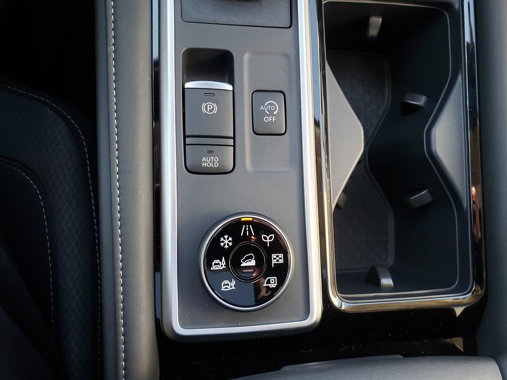 new 2025 Nissan Pathfinder car, priced at $38,206