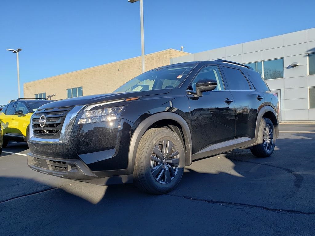 new 2025 Nissan Pathfinder car, priced at $38,206