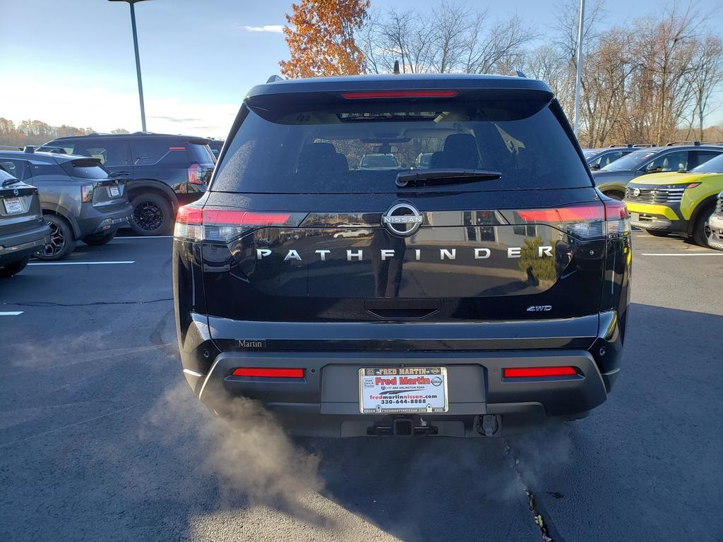 new 2025 Nissan Pathfinder car, priced at $38,206