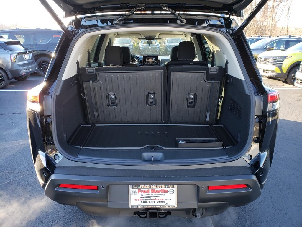 new 2025 Nissan Pathfinder car, priced at $38,206