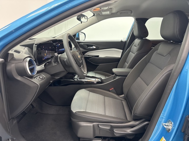 new 2025 Chevrolet Trax car, priced at $23,890