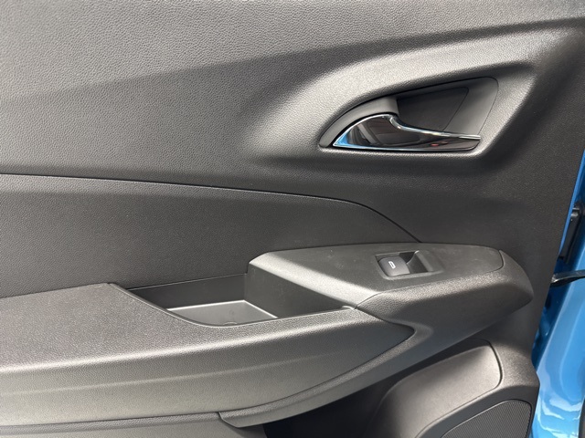 new 2025 Chevrolet Trax car, priced at $23,890
