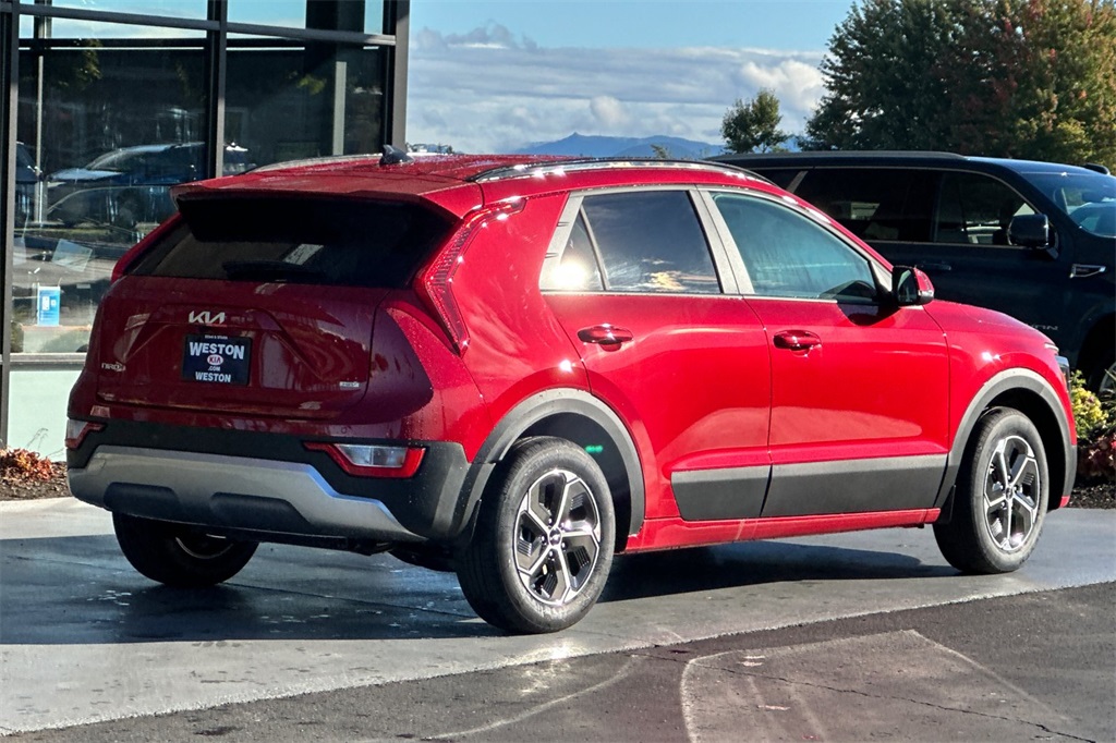 new 2025 Kia Niro car, priced at $31,965