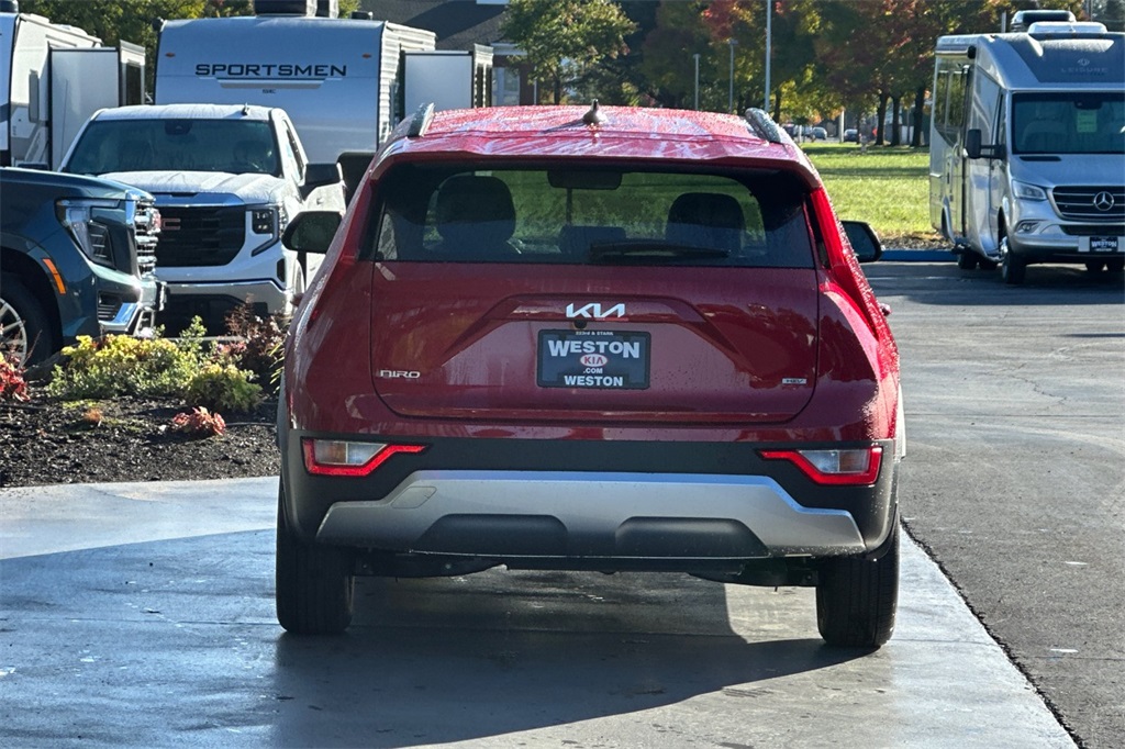 new 2025 Kia Niro car, priced at $31,965