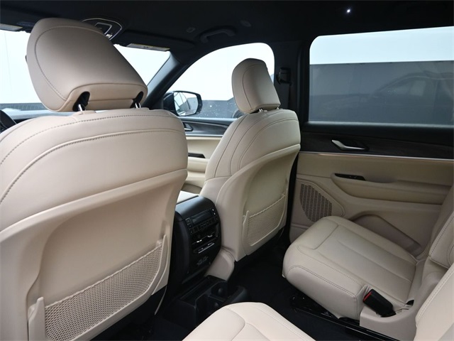 new 2025 Jeep Grand Cherokee L car, priced at $43,151