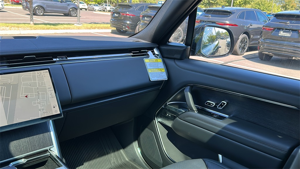 new 2025 Land Rover Range Rover Plug-In Hybrid car, priced at $137,175